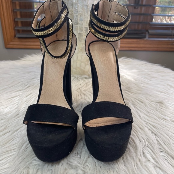 Charlotte Russe Platform Heels - Picture 13 of 13